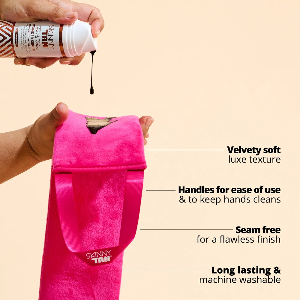 Fake Tan Back Applicator USPs:Velvety soft luxe textureHandles for ease of use and to keep hands cleanSeam free for a flawless finishLong lasting and machine washable